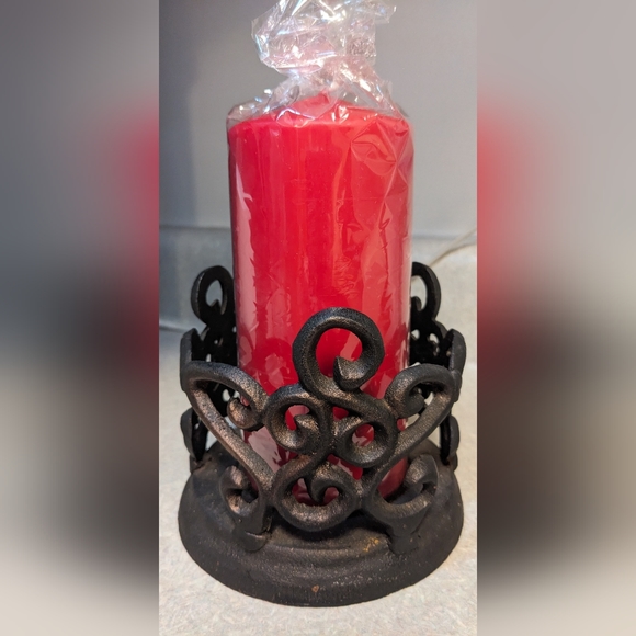 Vintage Cast Iron Candle/ Wine Bottle Holder - Picture 7 of 7
